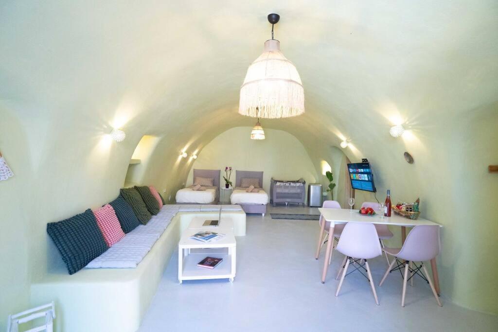 Santorini Oasis- Cave House Villa Fira  Exterior photo